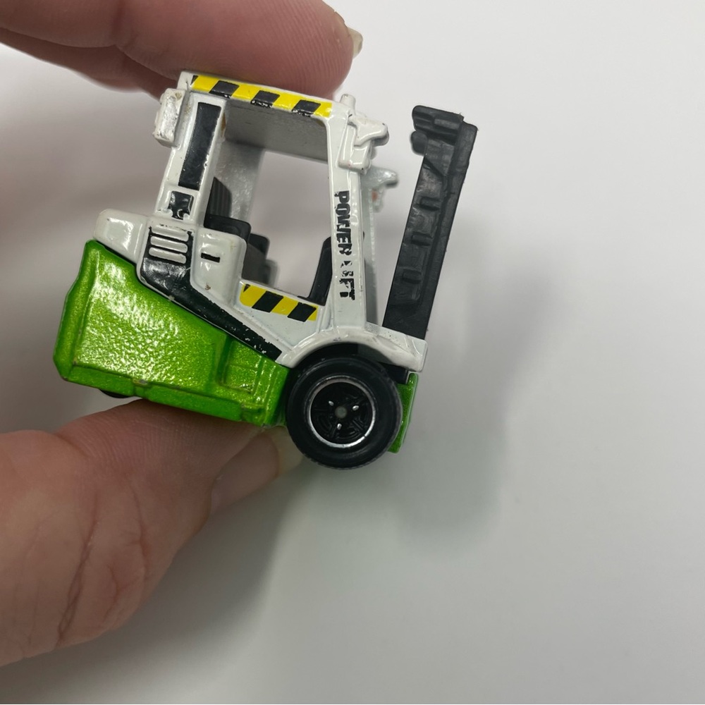 Hot Wheels & Matchbox Lot 4 - Street Creeper Warp Speeder Fast Fish Forklift - Picture 3 of 13